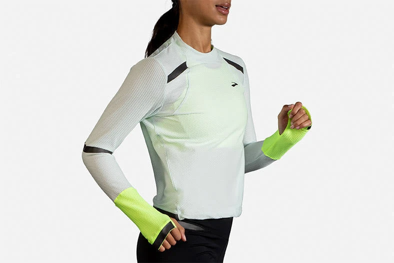 Women's Brooks Carbonite Long Sleeve Run Visible Collection - 221494-041 8 Women's Brooks Carbonite Long Sleeve Run Visible Collection - 221494-041 - Image 6