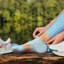 Feetures Merino 10 Cushion Socks - FEET-EM50427 -Goodr Sales Shop EM55427 2 720x c18a73c3 21c2 4b3f 82f5 0b237237e8f4